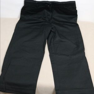 Dressbarn Black Capris Sz 4